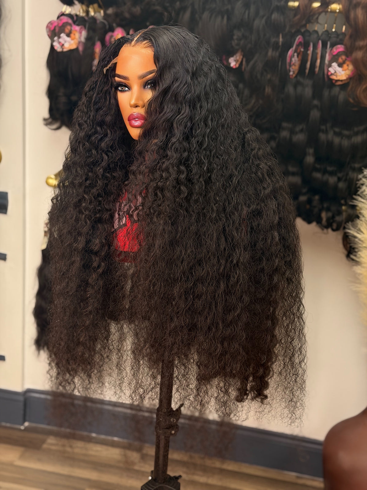 Teyana 40” HD 6x6” Glueless unit
